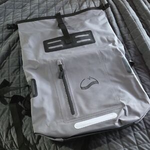 Sleek Gray Men's Backpack